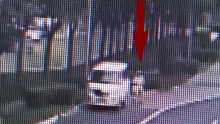 北京有單車男「自炒」後，即使手部不斷流血仍堅持開視像會議。BRTV