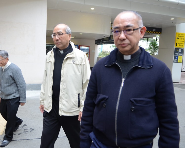 夏志誠輔理主教（左）、陳志明副主教（右）。