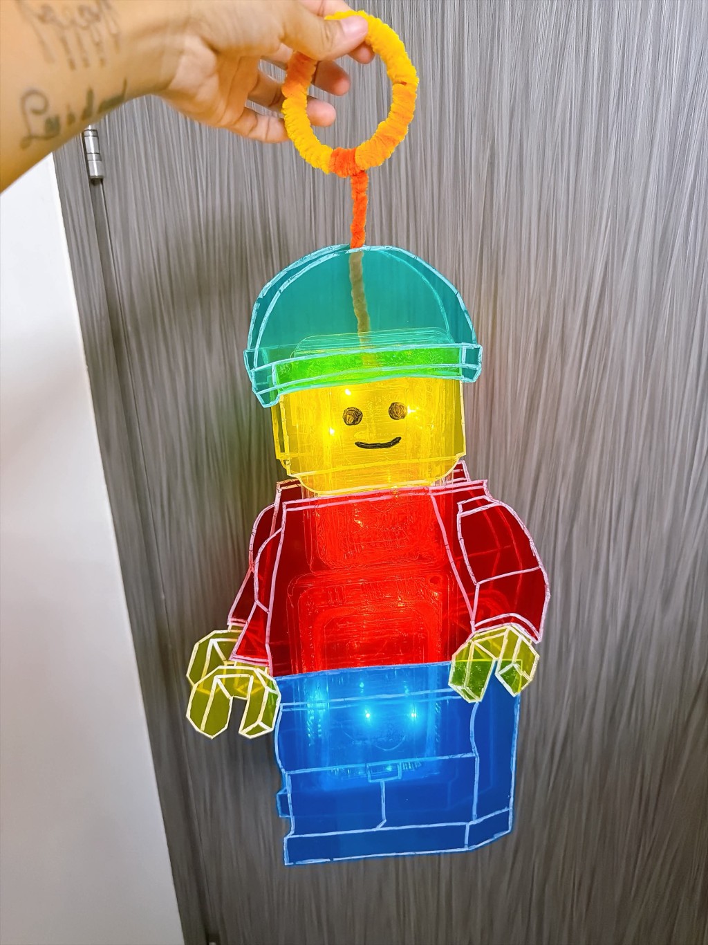 自製燈籠4:LEGO燈籠(圖片來源:Threads@kami0718) 自製燈籠4:LEGO燈籠(圖片來源:Threads@kami0718)