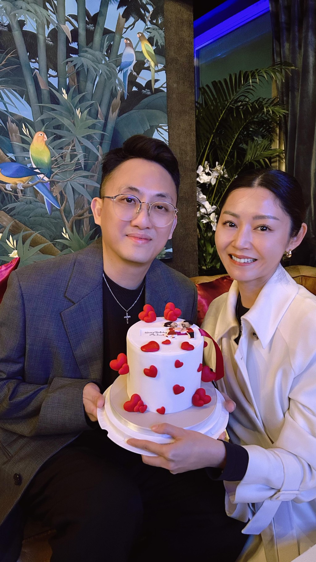 衛詩雅受傷期間,感謝老公照顧。 衛詩雅受傷期間,感謝老公照顧。