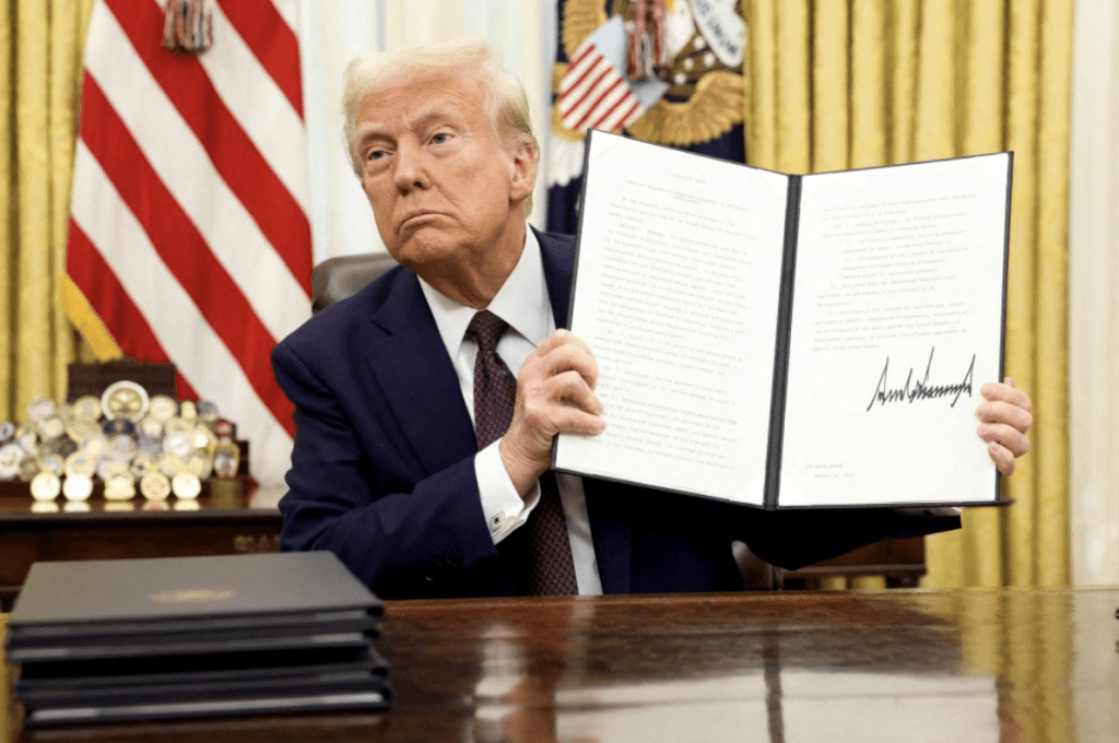 特朗普上任之初，已将墨西哥湾改名为美洲湾。路透社