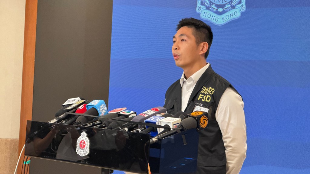 消防處署理助理消防區長(消防工程合規)蔡列邦。 消防處署理助理消防區長(消防工程合規)蔡列邦。