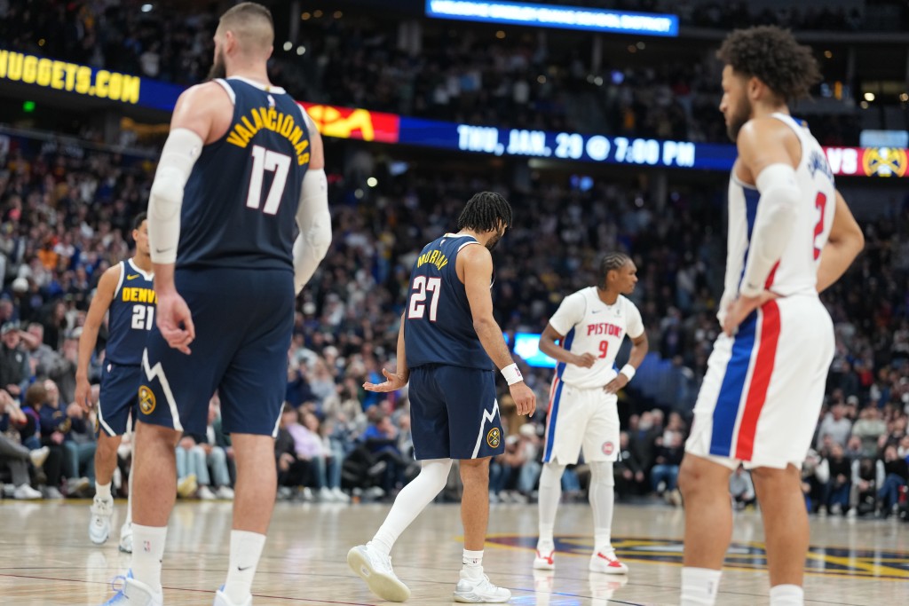 梅利（中）最後4秒兩度博得三分犯規，但6射僅3中，葬送比賽。AP