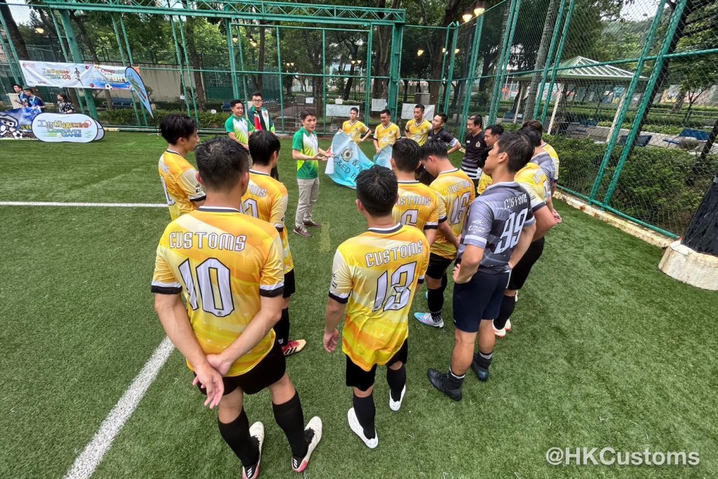 海關足球隊打出部署，成功衛冕。香港海關fb
