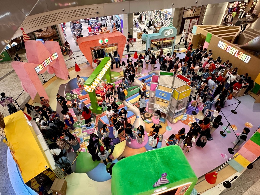 五月天巡演期間,「STAYREAL PARK」展覽吸引大批人流,帶動整體消費。 五月天巡演期間,「STAYREAL PARK」展覽吸引大批人流,帶動整體消費。