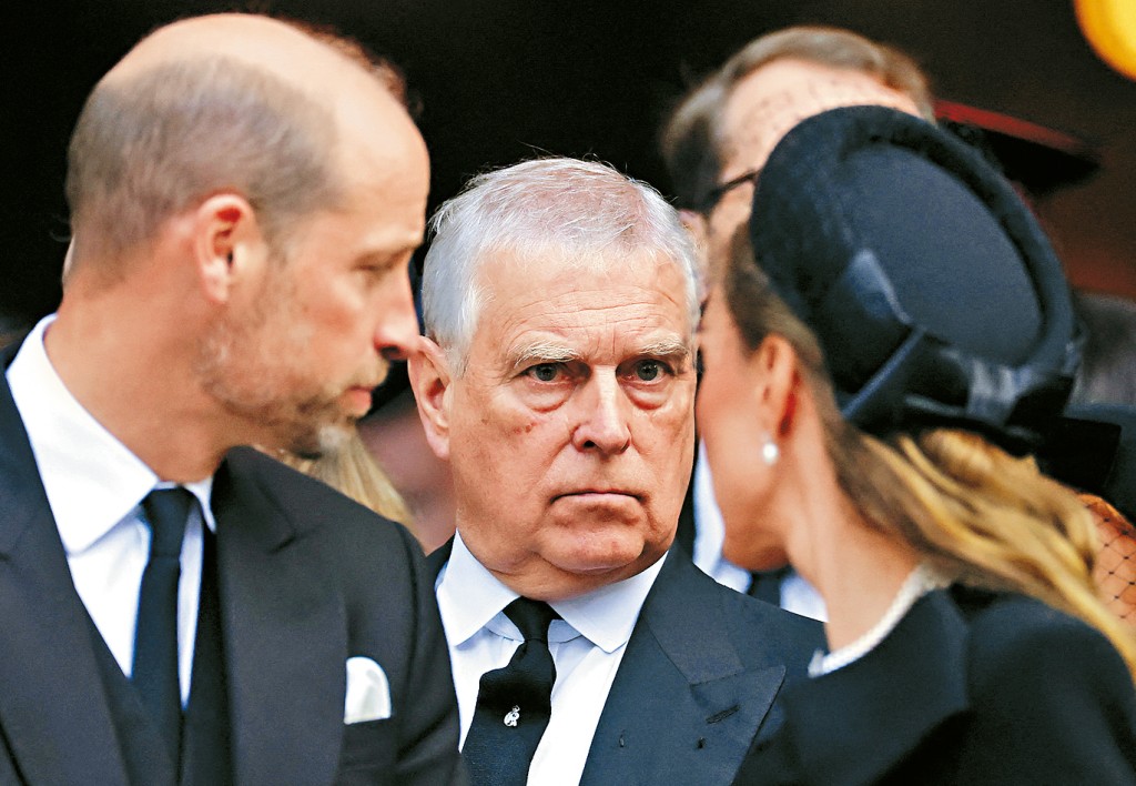 王儲威廉與儲妃凱特及安德魯9月在西敏寺大教堂出席肯特公爵夫人葬禮。