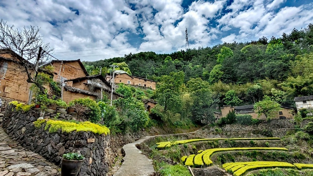 內地年輕人在五一假期出遊時，喜歡到較少旅客的縣城。圖為浙江松陽縣古村落群。