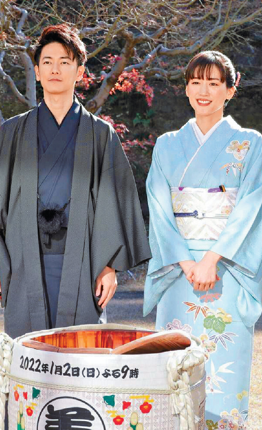 ■佐藤健與綾瀨遙因為合作拍劇而傳出緋聞。
