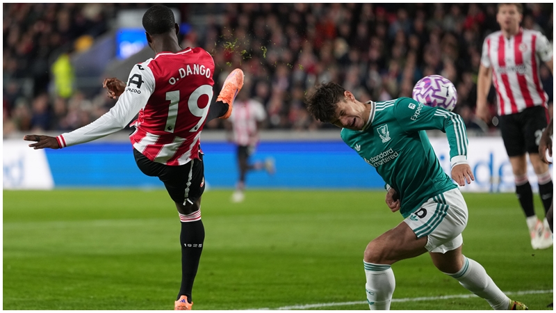 丹高奧達拉(左)近兩仗起腳達10次之多。AP