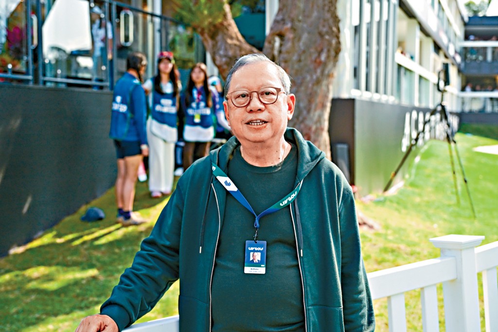 林建岳现身LIV Golf香港第三日赛事观战。