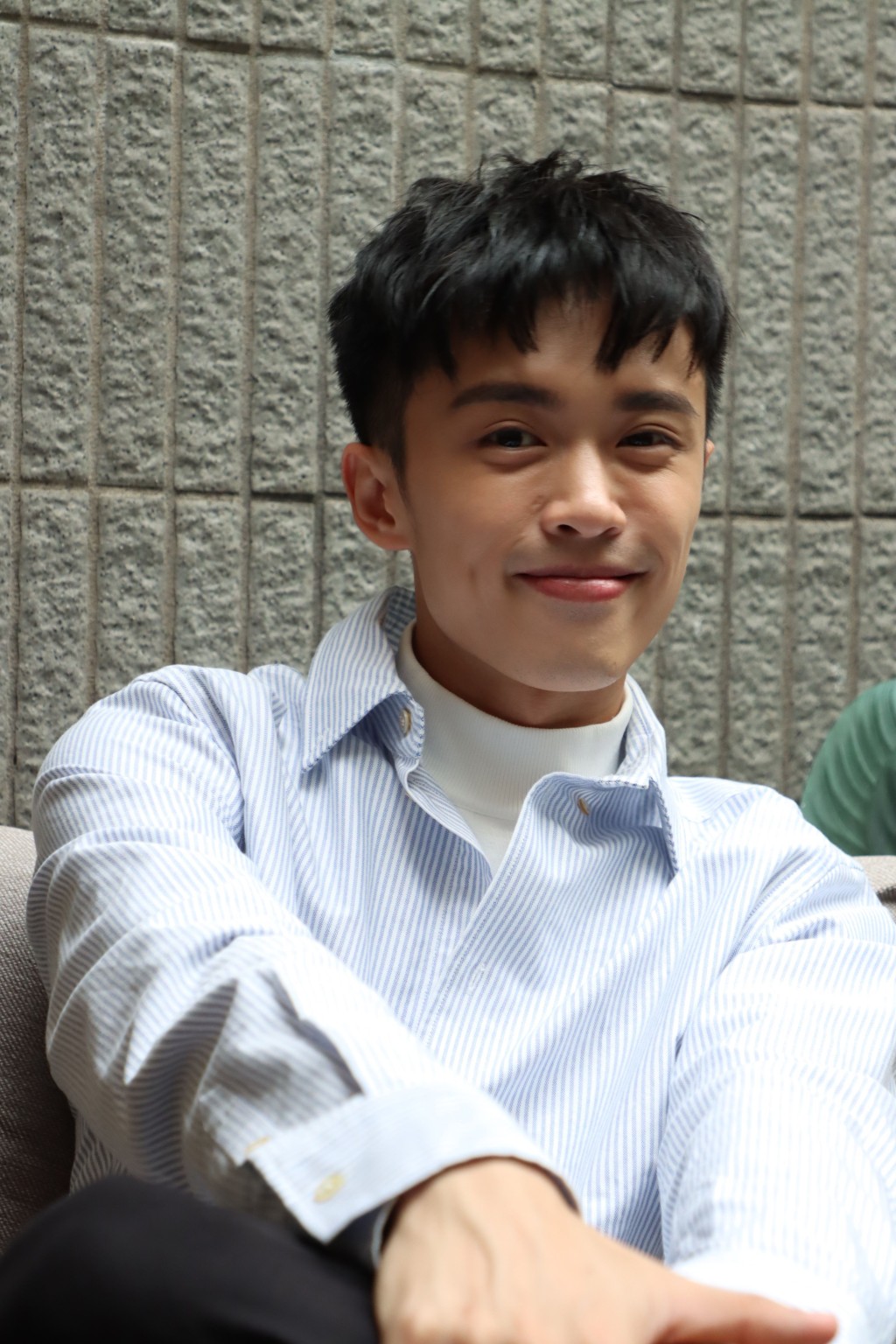 小時候祖母常帶顧定軒去飲茶周圍走「探索」。