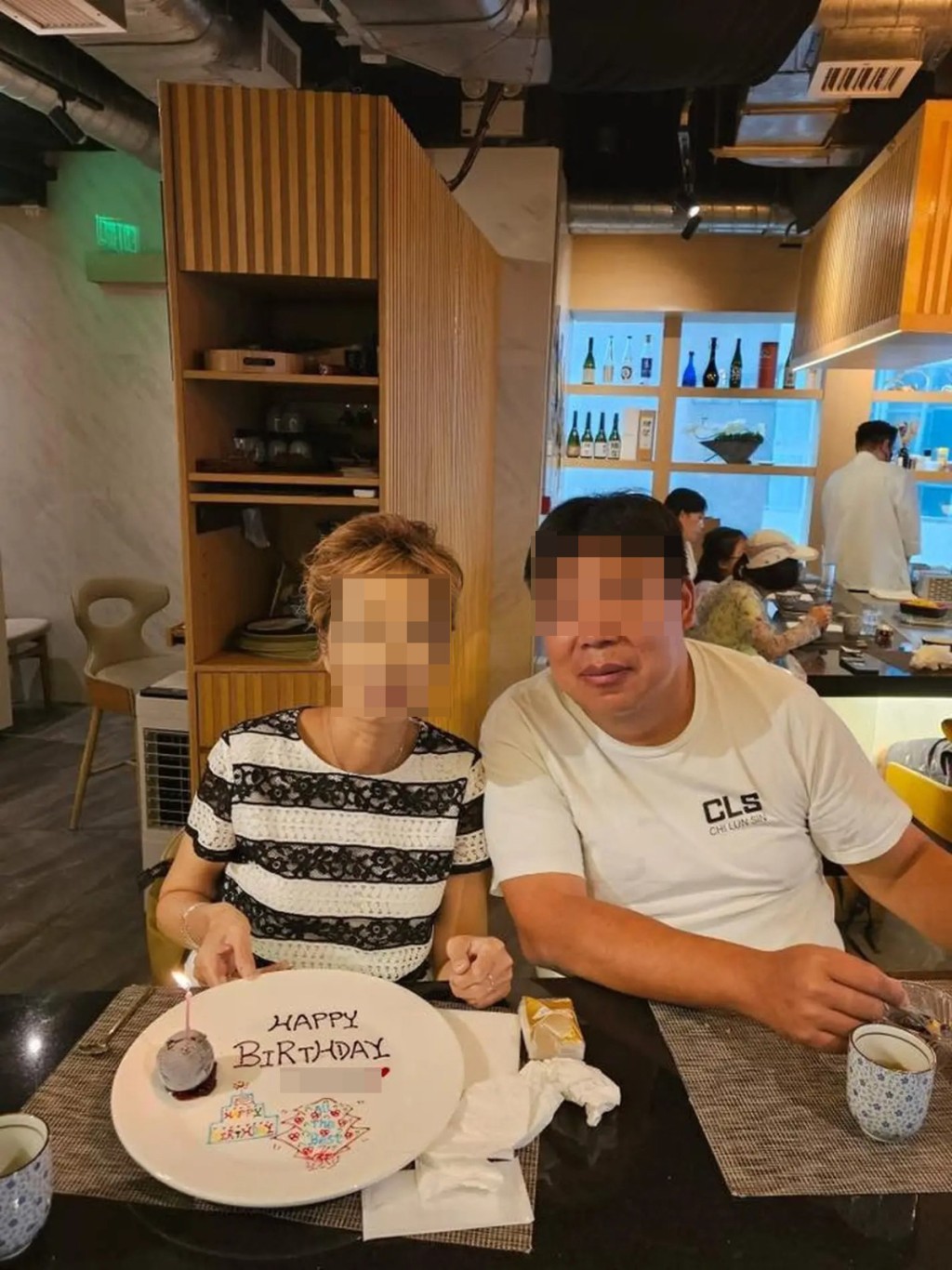 不少網民化身偵探，希望揭開貪心男女的真實身份。