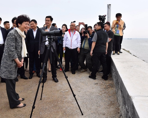 林鄭月娥昨日在中山視察深中通道登陸點。