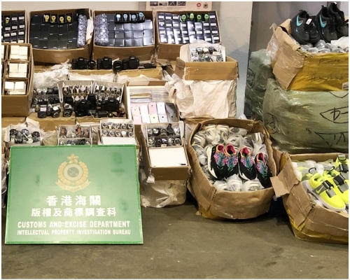 檢獲的約6600件懷疑冒牌物品,估計市值約60萬元。