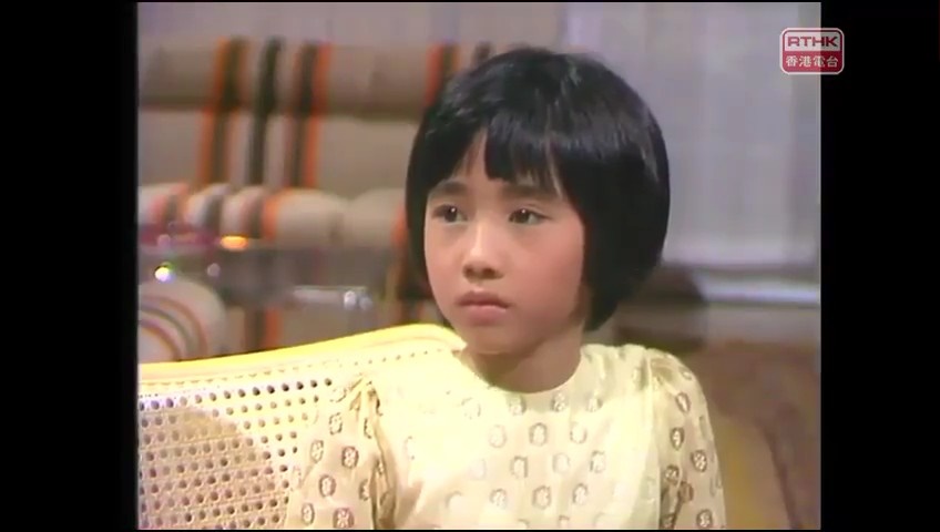 黎姿於劇中不苛言笑。 黎姿於劇中不苛言笑。