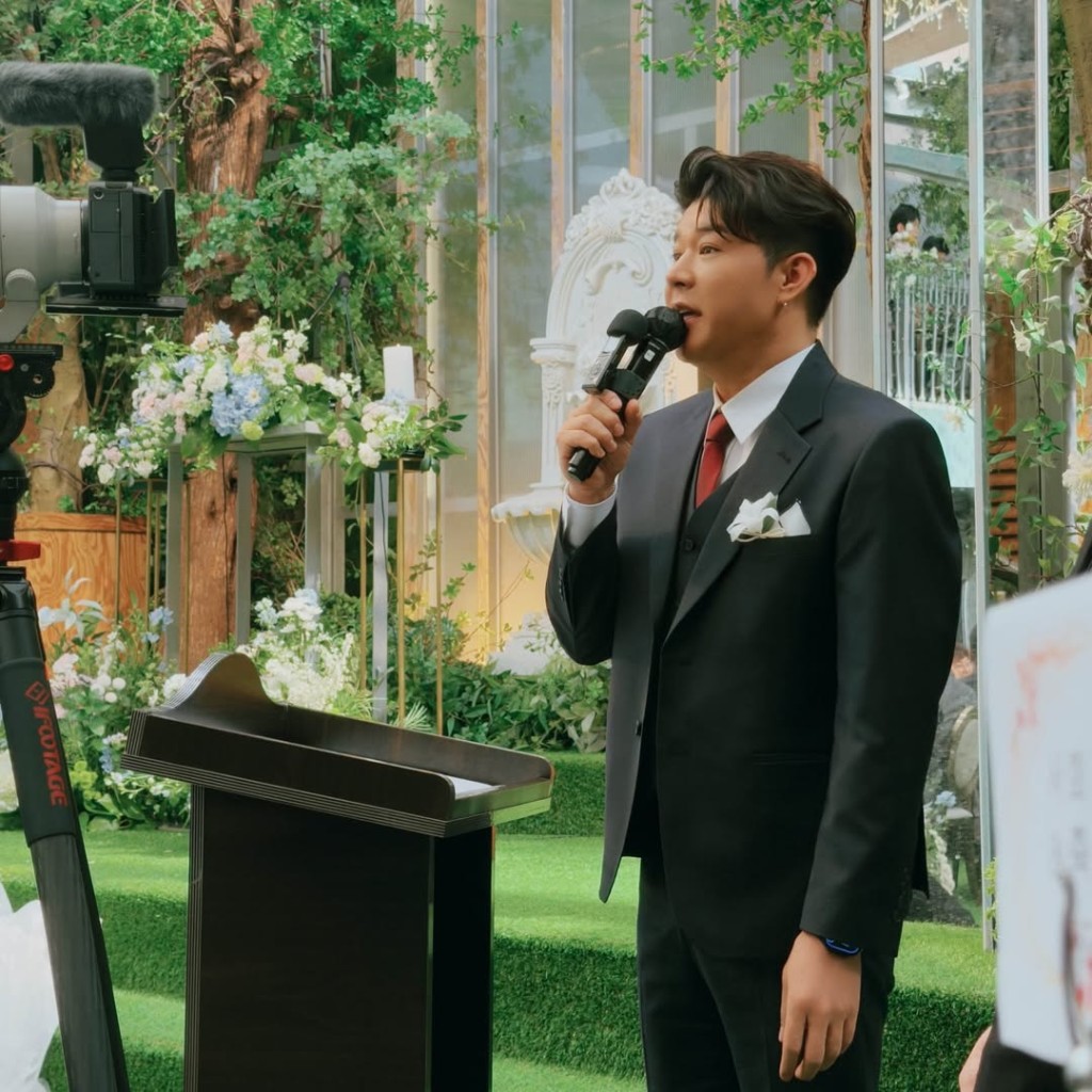 神童出席友人婚禮。