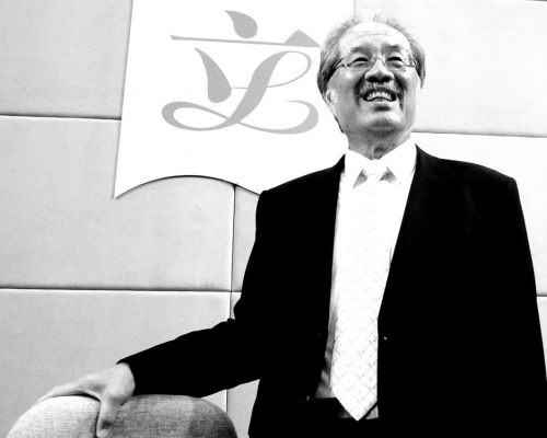 立法會前議員黃宜弘追思會今日舉行，多名高官政商界人士到場悼念。資料圖片
