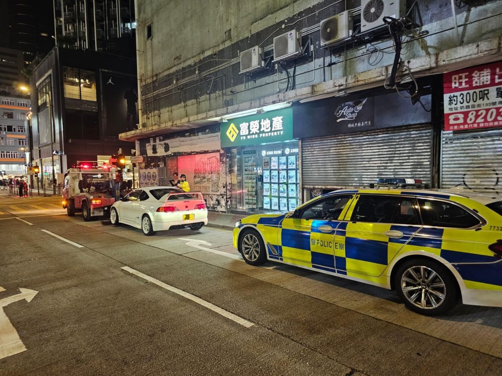 警圣诞期间打击交通违例及非法赛车 拘捕5男女。警方图片