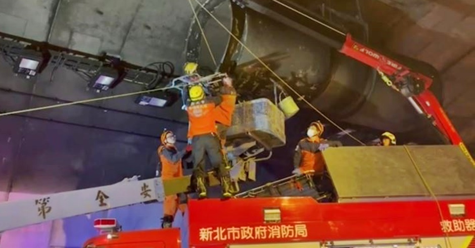 台灣新北市國道3號碧潭隧道發生工業意外，一名27歲女工程人員死亡。網圖