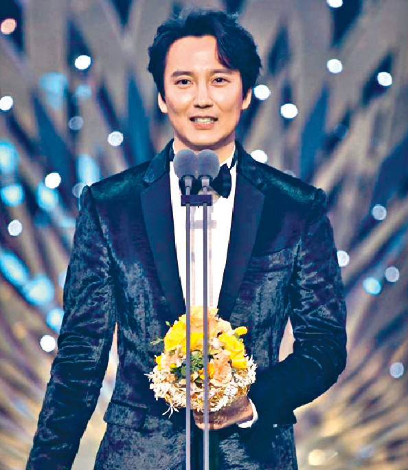 ■金南佶奪「SBS演技大賞」。