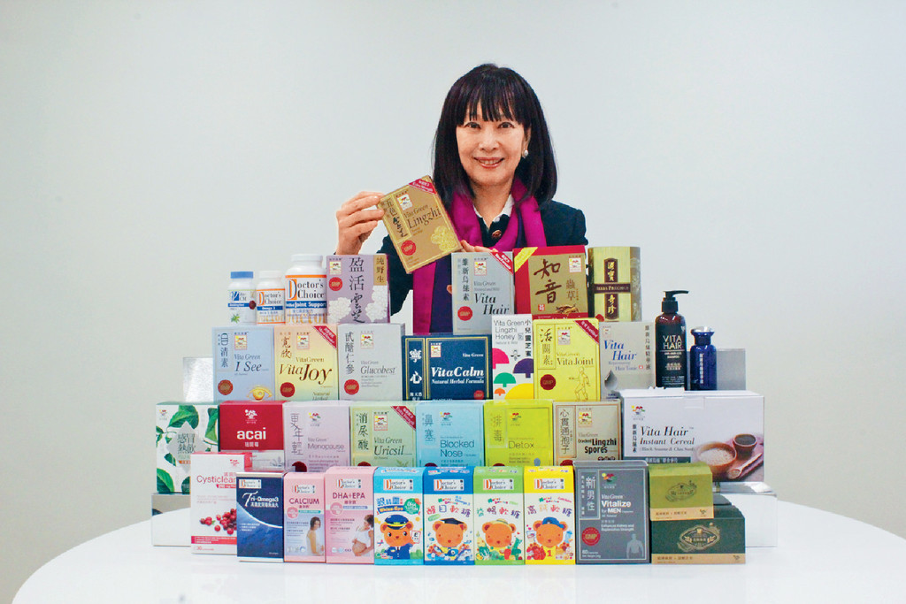 ■維他命放寬為「食品」後,陳曦齡稱銷售情況亦因而放緩。