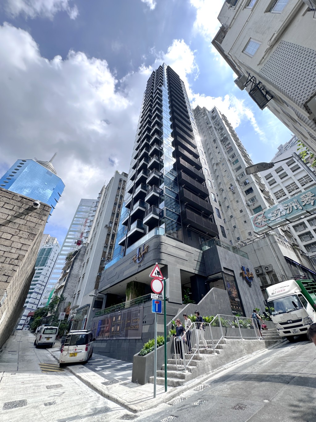 英皇住宅租賃項目The Unit Soho外貌。