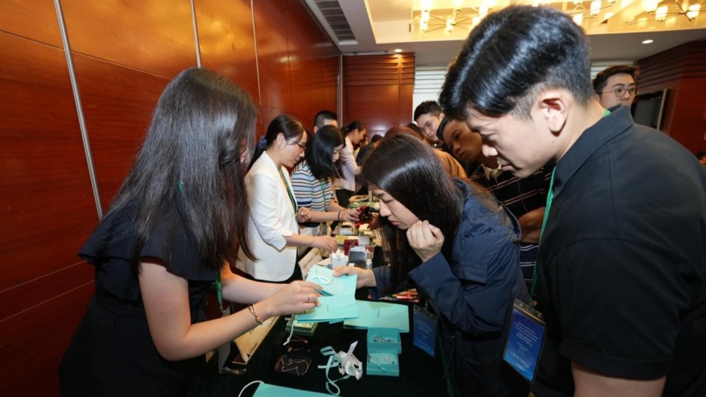 海关合办保护知识产权研讨会 20国际品牌介绍防伪特征 提升关员辨别真伪技巧