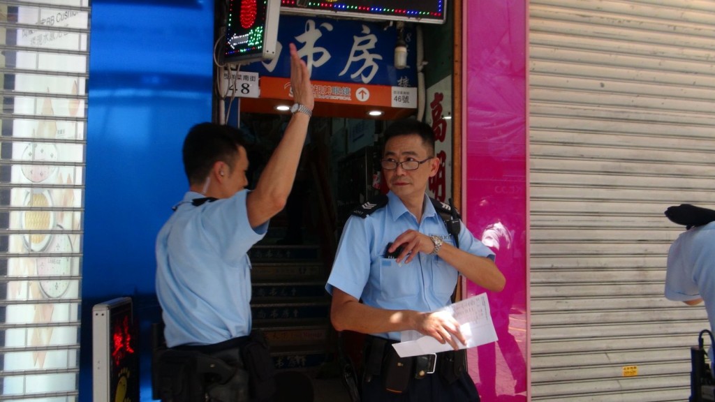 警員在場調查。