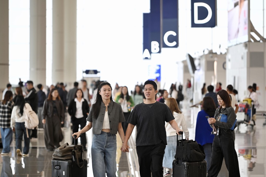香港國際機場8月繼續錄得穩定增長。資料圖片 香港國際機場8月繼續錄得穩定增長。資料圖片