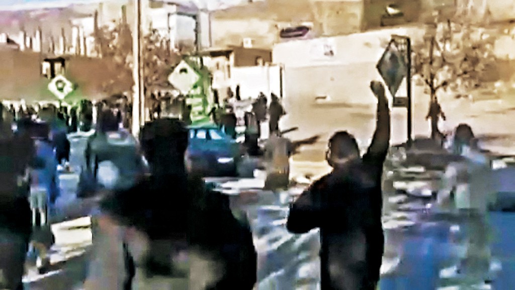 伊朗西部伊蘭省本月4日有民眾示威。