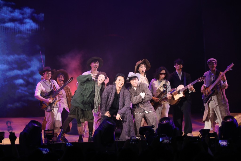 鄭伊健2022年「HERE & NOW EKIN IN Concert」,雲浩影擔任嘉賓。 鄭伊健2022年「HERE & NOW EKIN IN Concert」,雲浩影擔任嘉賓。