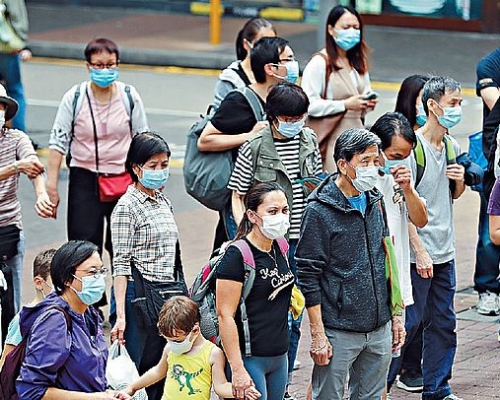 林溢欣認為,在做好防疫措施下,同學可外出感受生活片段,從中或可獲取靈感。