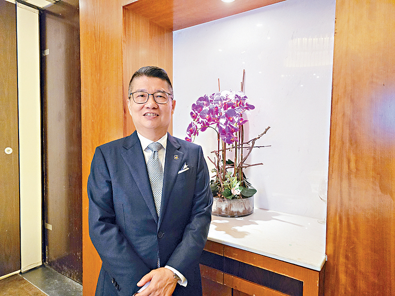 謝威廉稱，經過兩年加速布局，萬利服務的港口網絡已由當時30多個增至65個。