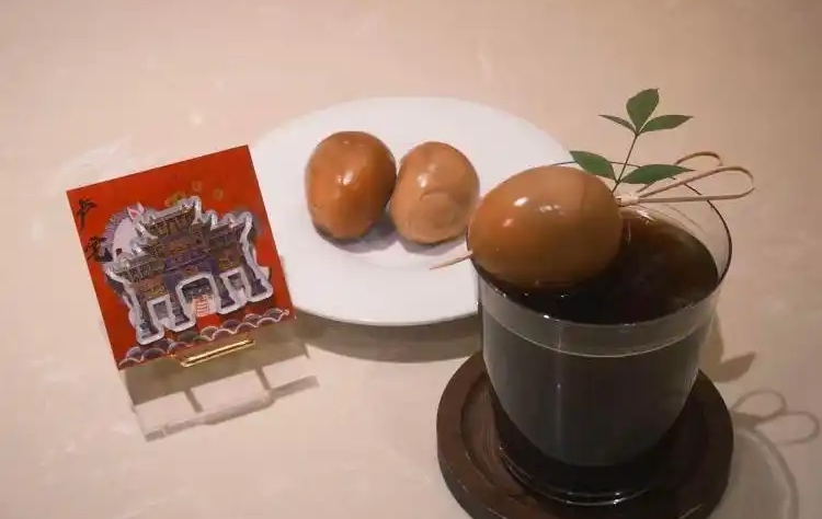 浙咖啡店推“童子尿蛋美式”，日销百杯。