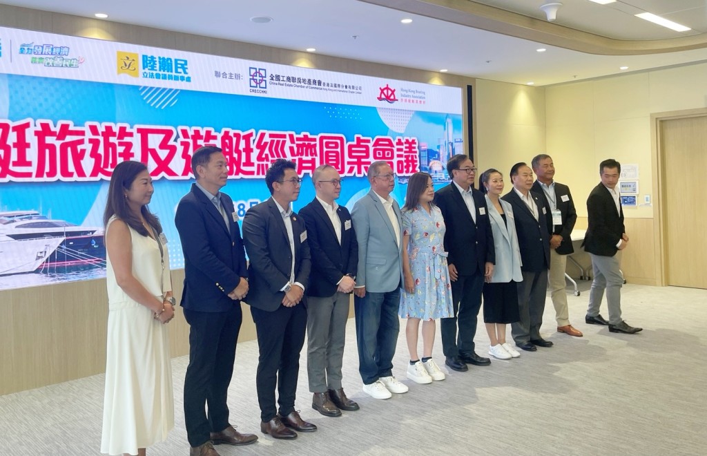 羅淑佩指政府支持香港機場管理局擴大「機場城市」發展。任朗僖攝