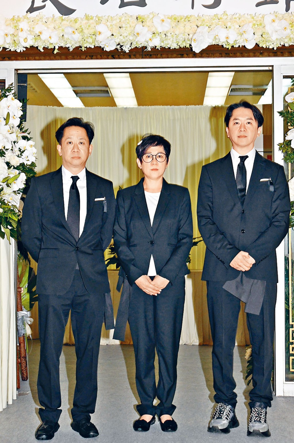 碧玉拒絕出鏡,所以只由兆尊偕兆榮與翠玉見記者。