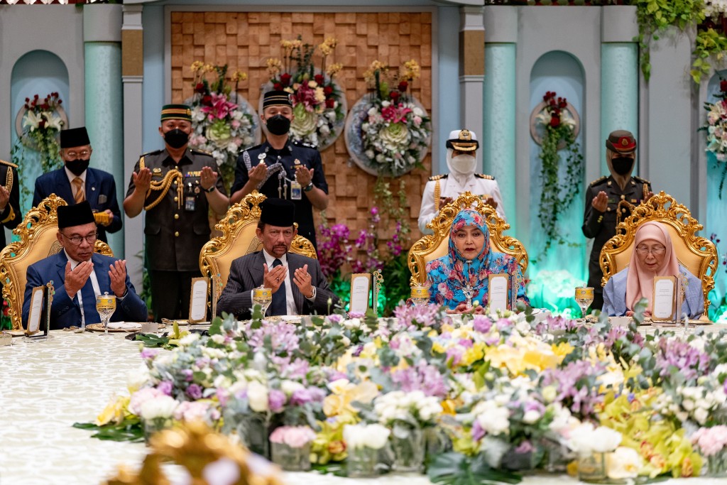 汶莱皇室是全球现存最古老的君主国家之一。TWITTER图