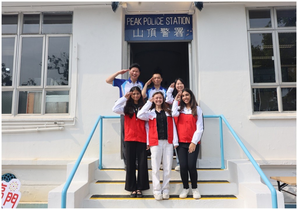 香港律師會會長湯文龍與在場人士親切交流,探討社區協作及青少年發展議題。 香港律師會會長湯文龍與在場人士親切交流,探討社區協作及青少年發展議題。