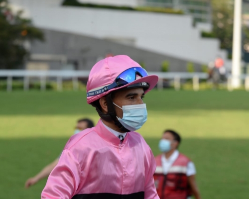 莫雷拉力拼下以三十六分贏騎師王。