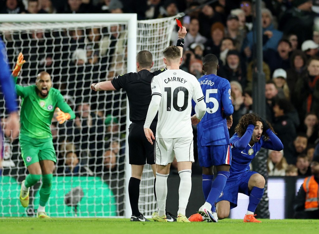 古古列拿22分鐘領紅牌。路透社