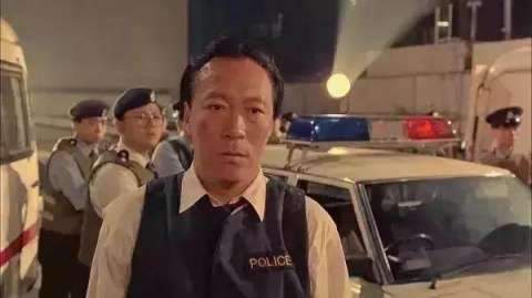 陈欣健加入皇家香港警察任职见习督察，用9年时间晋升至警司，又曾担任任刑事侦缉科、警察训练学校教官、侦探训练学校教官同反贪污部。