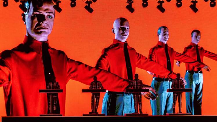 德國電子音樂傳奇樂隊 Kraftwerk。 Kraftwerk@IG