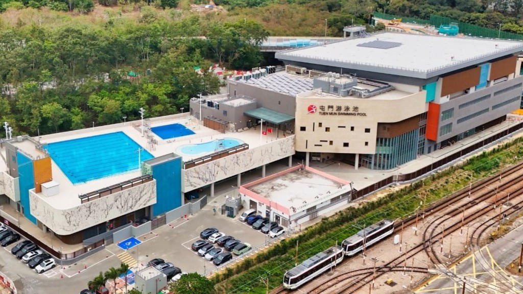 屯門南延綫︱新屯門游泳池即日起開放 港鐵：釋出土地全面建造第16區站工程