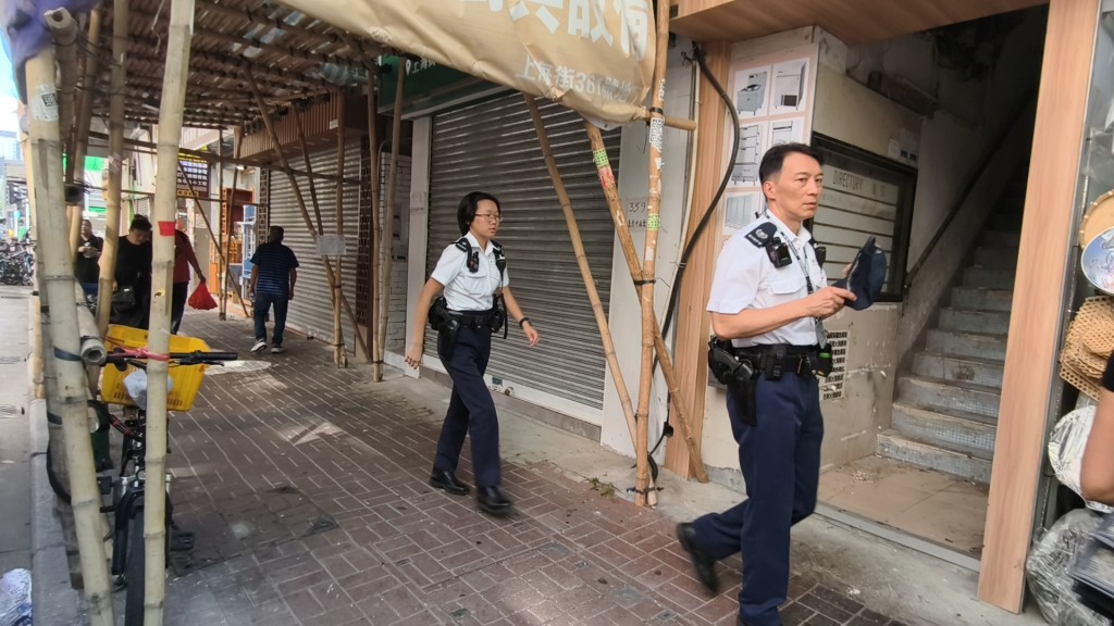 警員在場調查。徐裕民攝 警員在場調查。徐裕民攝