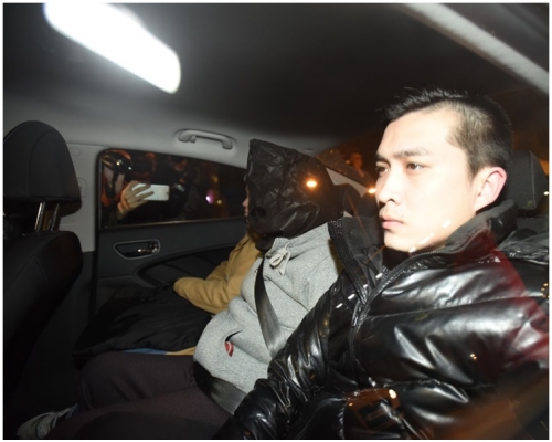 女戶主是在昨晚被警方拘捕。