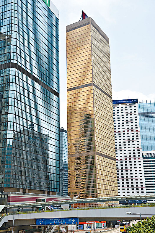 遠東金融中心一個單位，以每呎約48元租出。