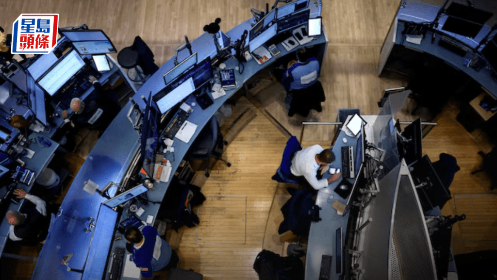 美國籌建油輪護航聯盟 道指早段升逾400點 專家指減息預期逐步減退