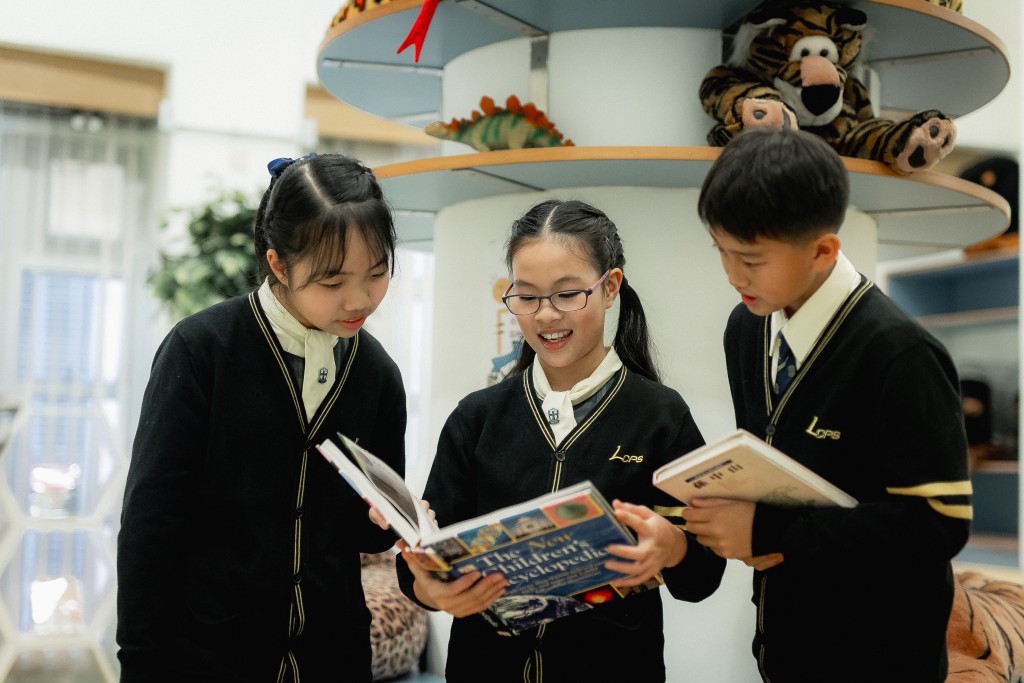 樂妍、紫妤和昱男均認為課前預習、專心上課和課後複習非常重要，能提升溫習效率，讓自己在考試前保持最佳的狀態。（圖片來源：《親子王》）