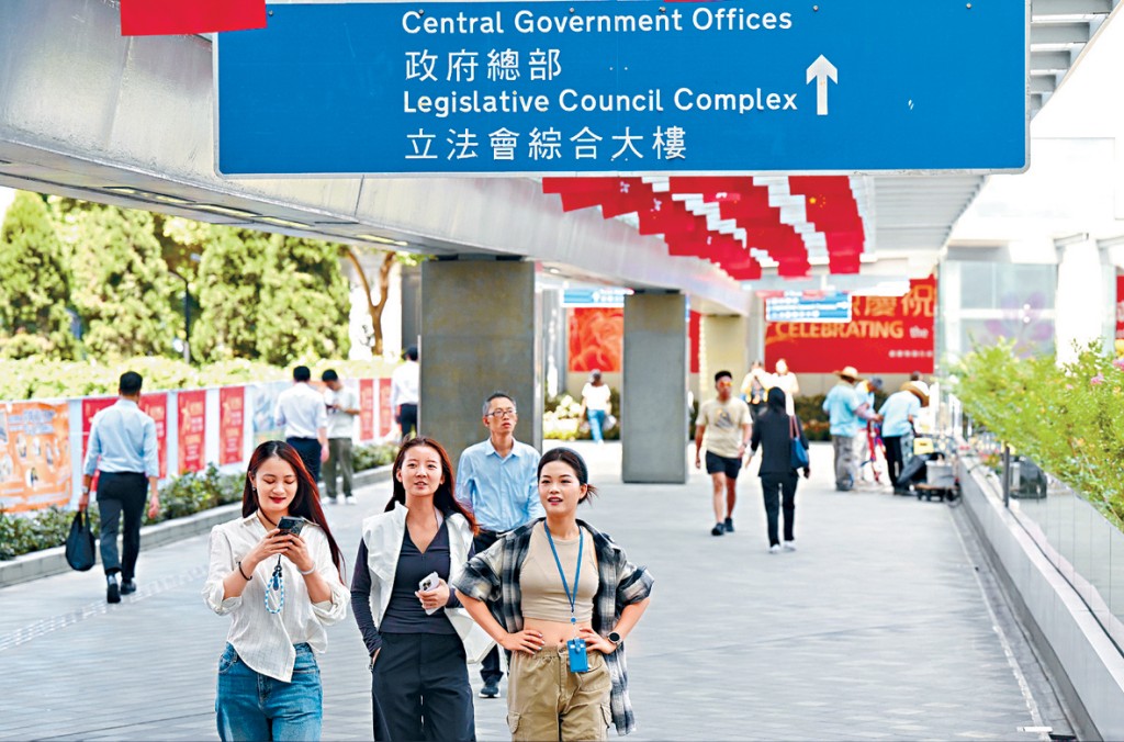 林振昇表示，倘公務員連續兩年凍薪，或損公務員士氣。