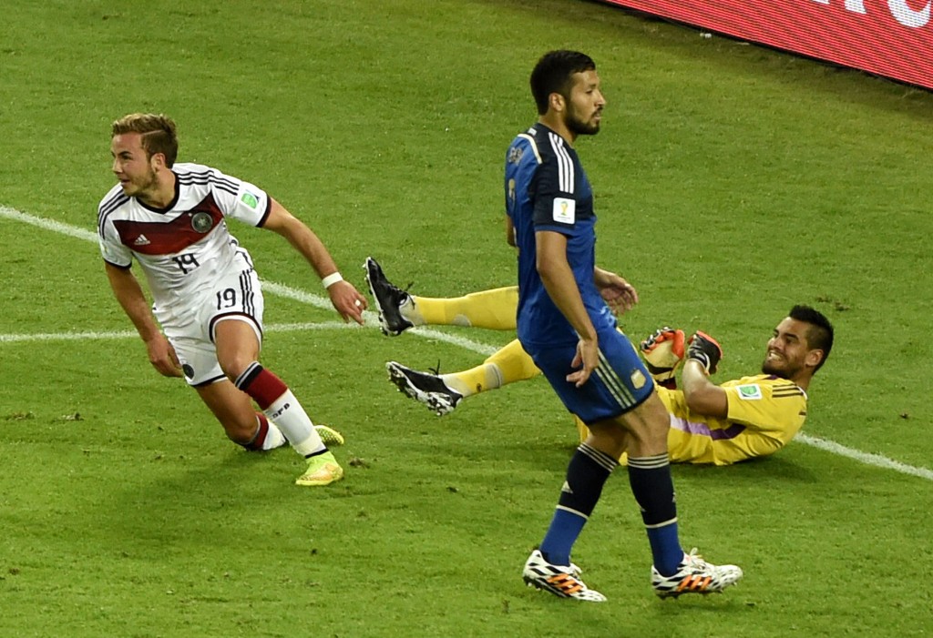 马里奥葛斯一四年协助德国捧世界杯。